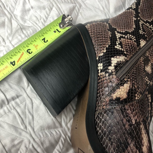 Vince Camuto python print western boots - Picture 6 of 8